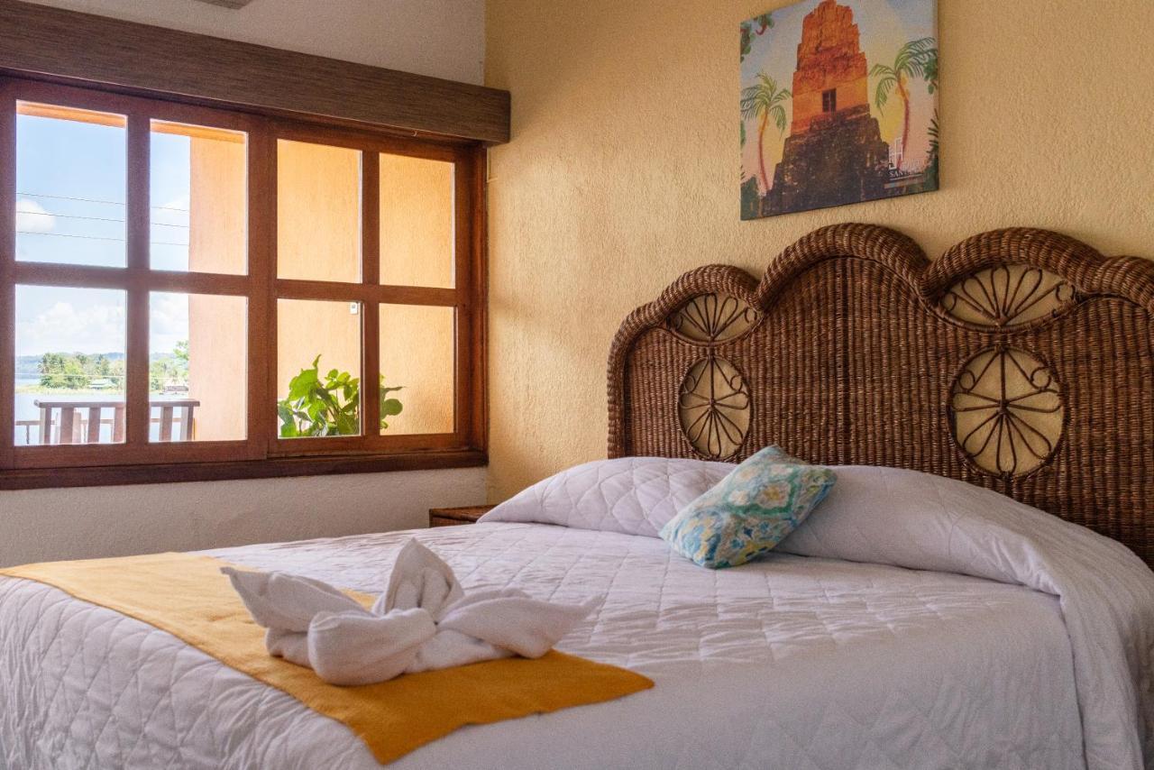 Hotel Santana Flores Extérieur photo