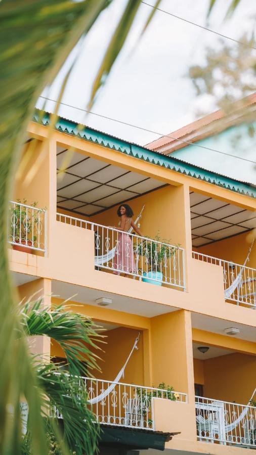 Hotel Santana Flores Extérieur photo