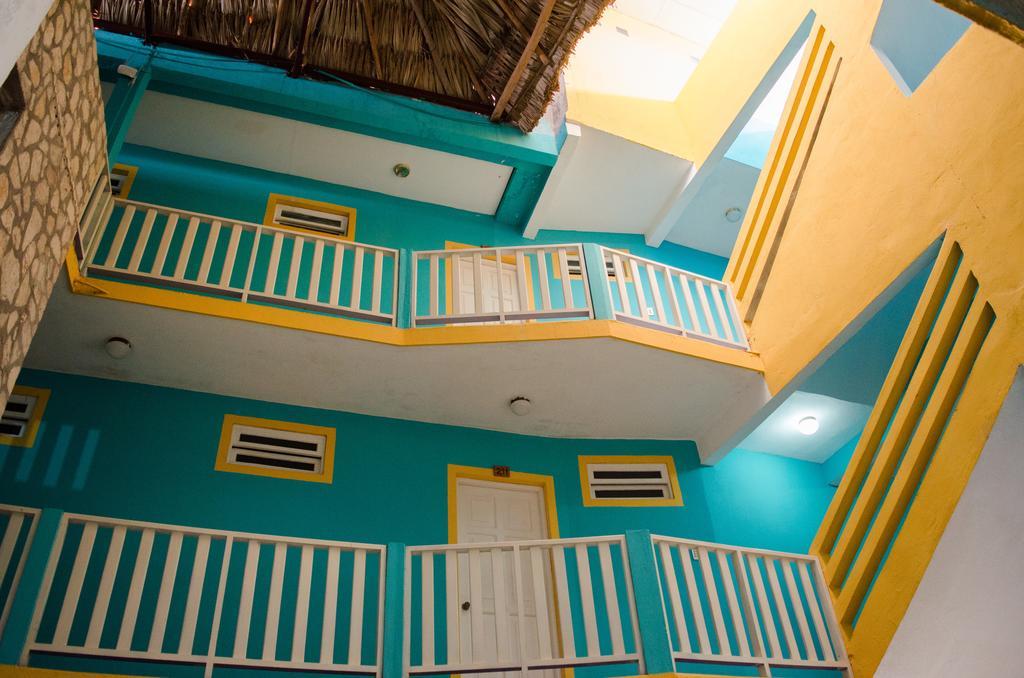 Hotel Santana Flores Extérieur photo