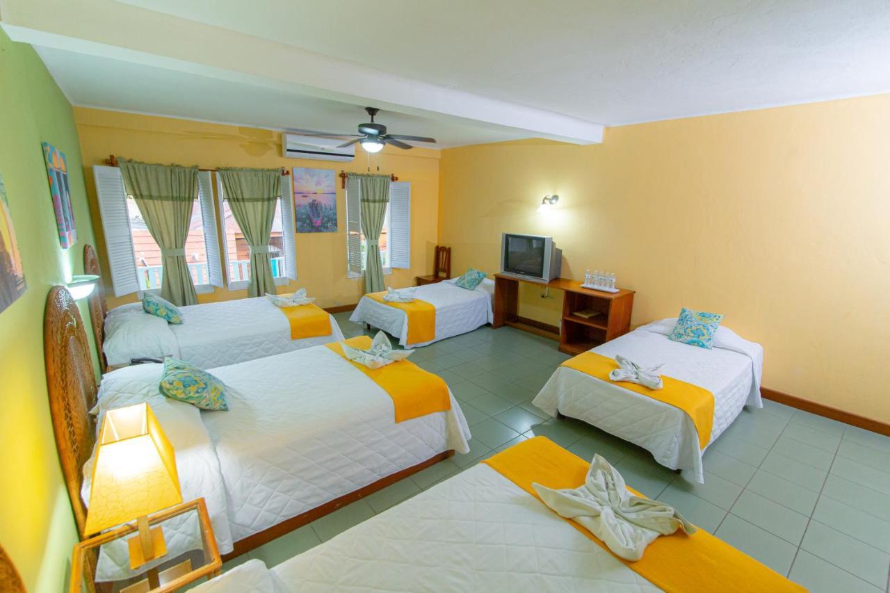 Hotel Santana Flores Extérieur photo